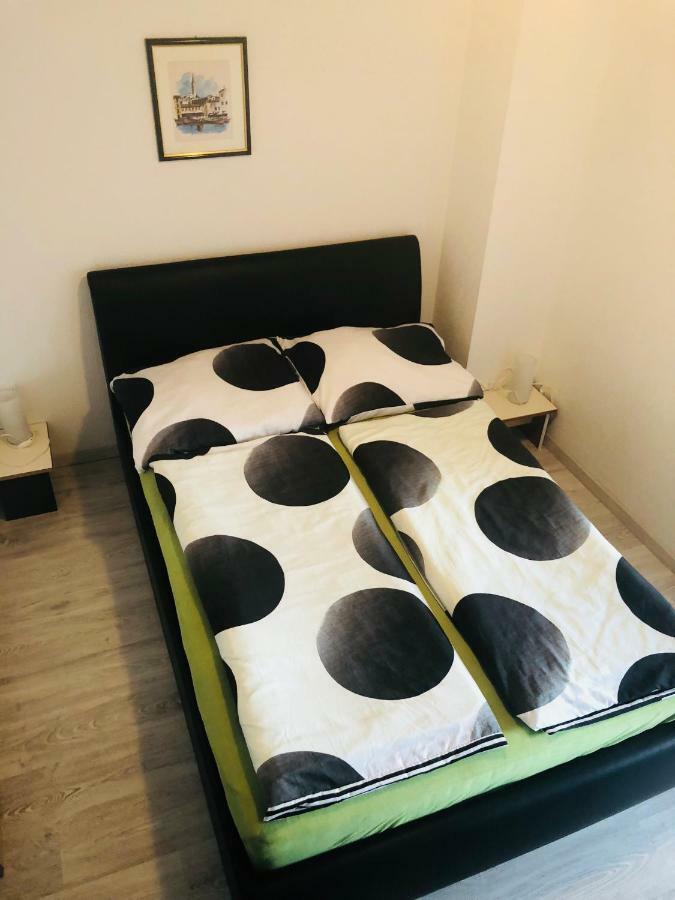 Guest House Jadro Ровінь Екстер'єр фото