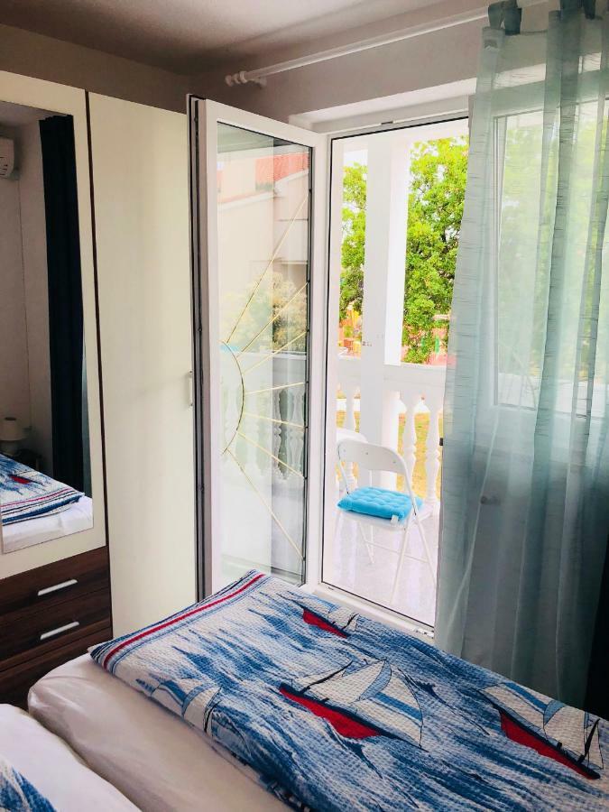 Guest House Jadro Ровінь Екстер'єр фото
