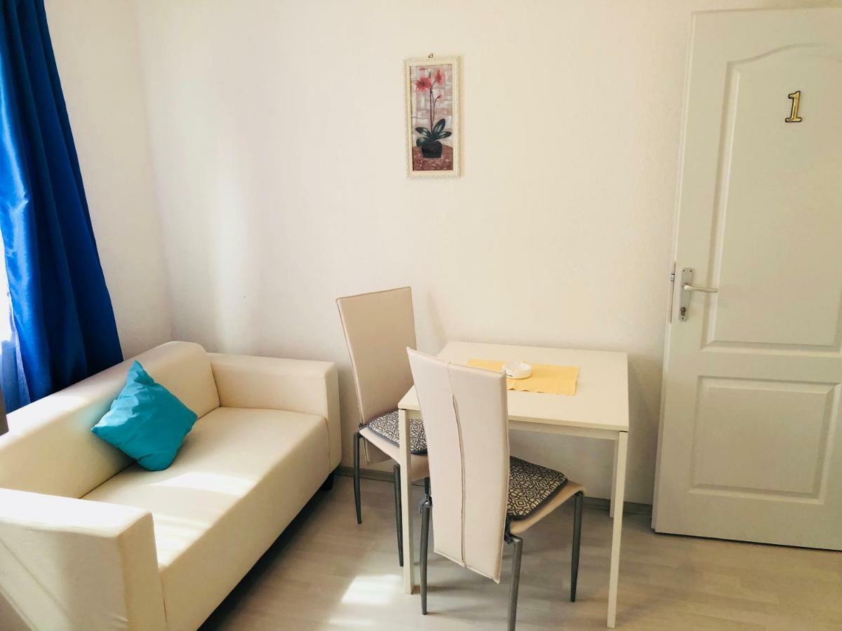 Guest House Jadro Ровінь Екстер'єр фото